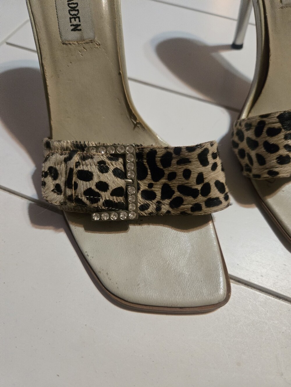Vintage Pre Loved Steve Madden Women's Leopard Print Buckle Slide Heels in Beige - Picture 2 of 6